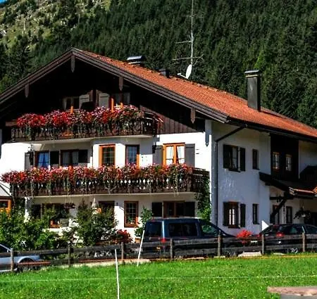 Haus Ornach Apartament